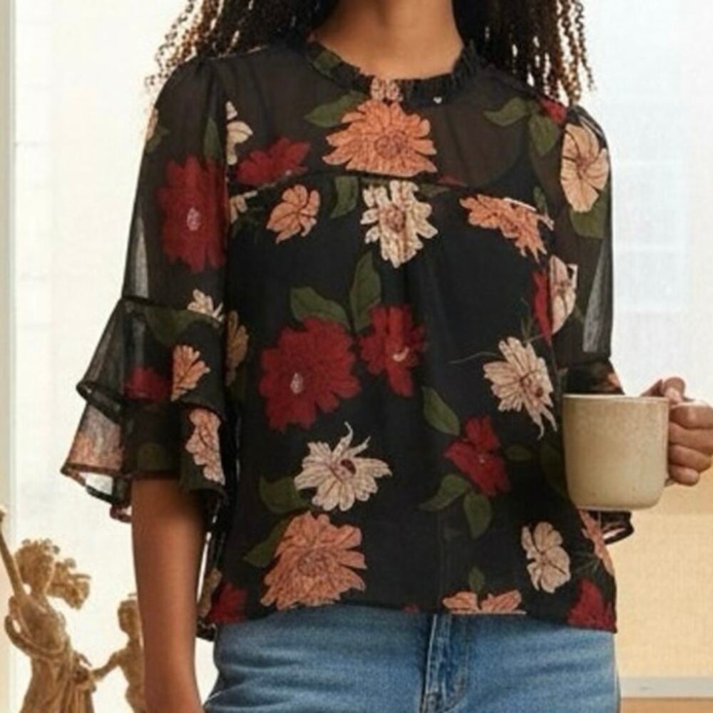 Monteau top Romantic Floral Ruffle Neck Sz M Black Flutter Sleeve